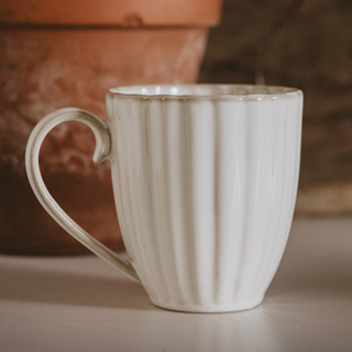 *NEW* Scalloped Figural Coffee Mug - Home Decor & Gifts